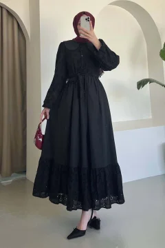 فستان بتفاصيل مطرزة - Фото 1