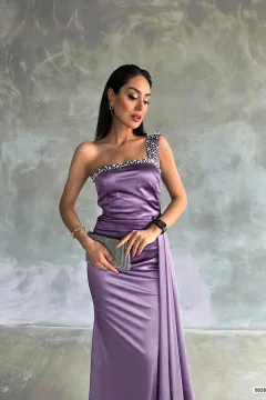 فستان سهرة ساتان باللون الليلكي مطرز فضي - Фото 2