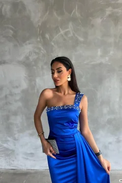 فستان سهرة ستان ازرق مطرز بالفضي - Фото 2