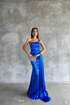 فستان سهرة ستان ازرق مطرز بالفضي - Фото 4