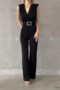 بذلة من القماش الأسود مع حزام اسود مطعم باكسسوار فضي - Фото 3