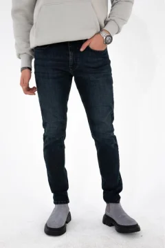 جينز رجالي باللون الكحلي الداكن - Фото 3