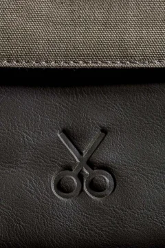 حقيبة الظهر للجنسين باللون الزيتوني - Фото 5