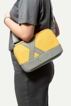 حقيبة كتف للجنسين باللون الاصفر - Фото 8