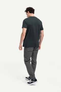 تي شيرت بقصّة عادية للجنسين باللون الازرق الداكن - Фото 8