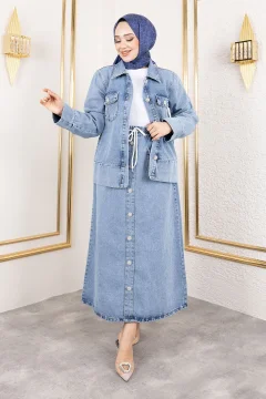 طقم جينز جاكيت و تنورة مطوية أزرق فاتح - Фото 9