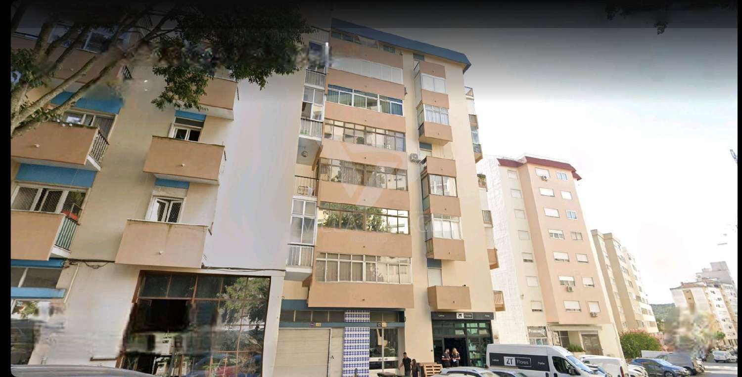  te koop appartement Benfica Torres Vedras 1