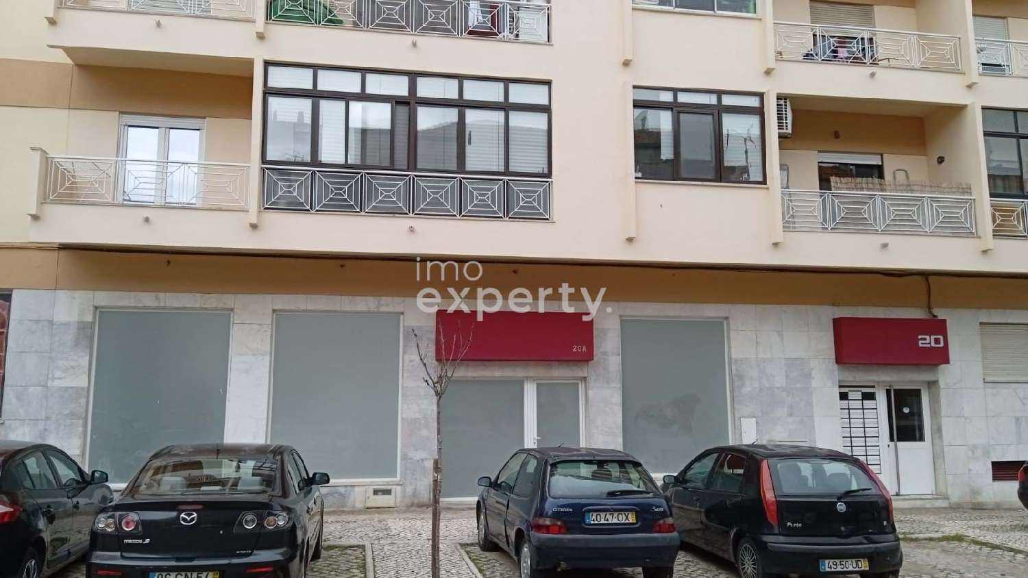  te koop bedrijfsruimte/ kantoor Barreiro Barreiro 1