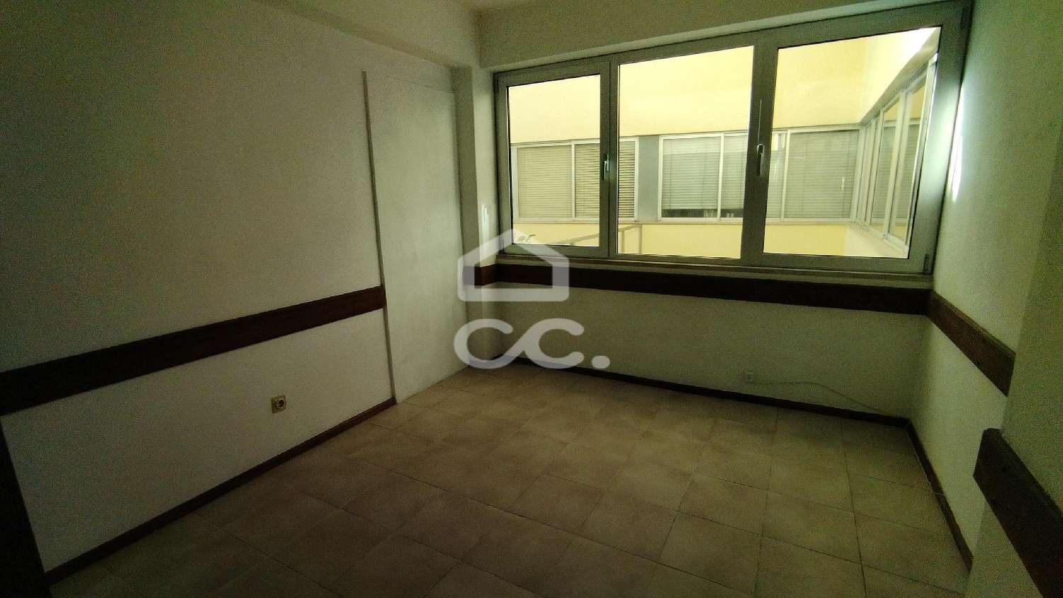  te koop bedrijfsruimte/ kantoor Leiria Leiria 5