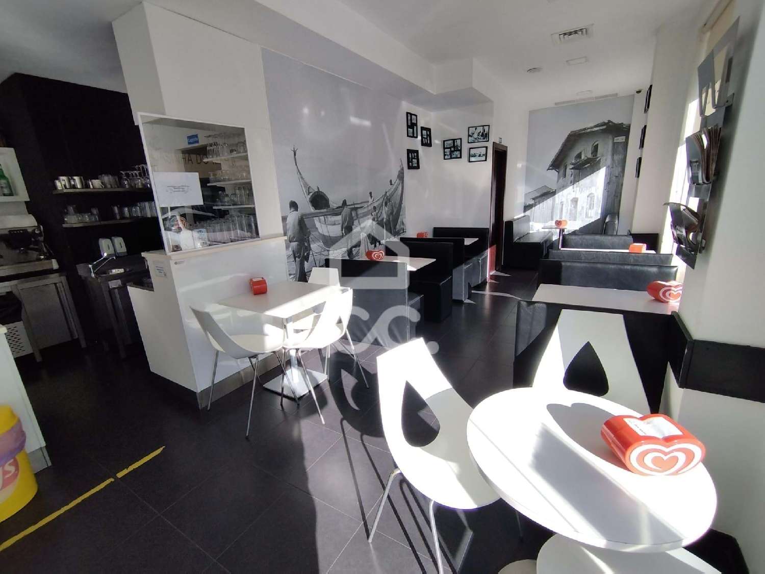  te koop bedrijfsruimte/ kantoor Marinha Grande Marinha Grande 1