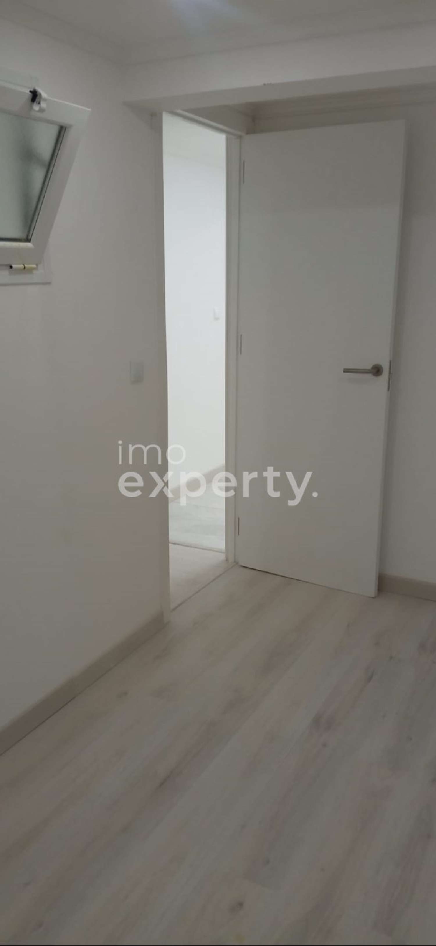  te koop bedrijfsruimte/ kantoor Seixal Seixal 6