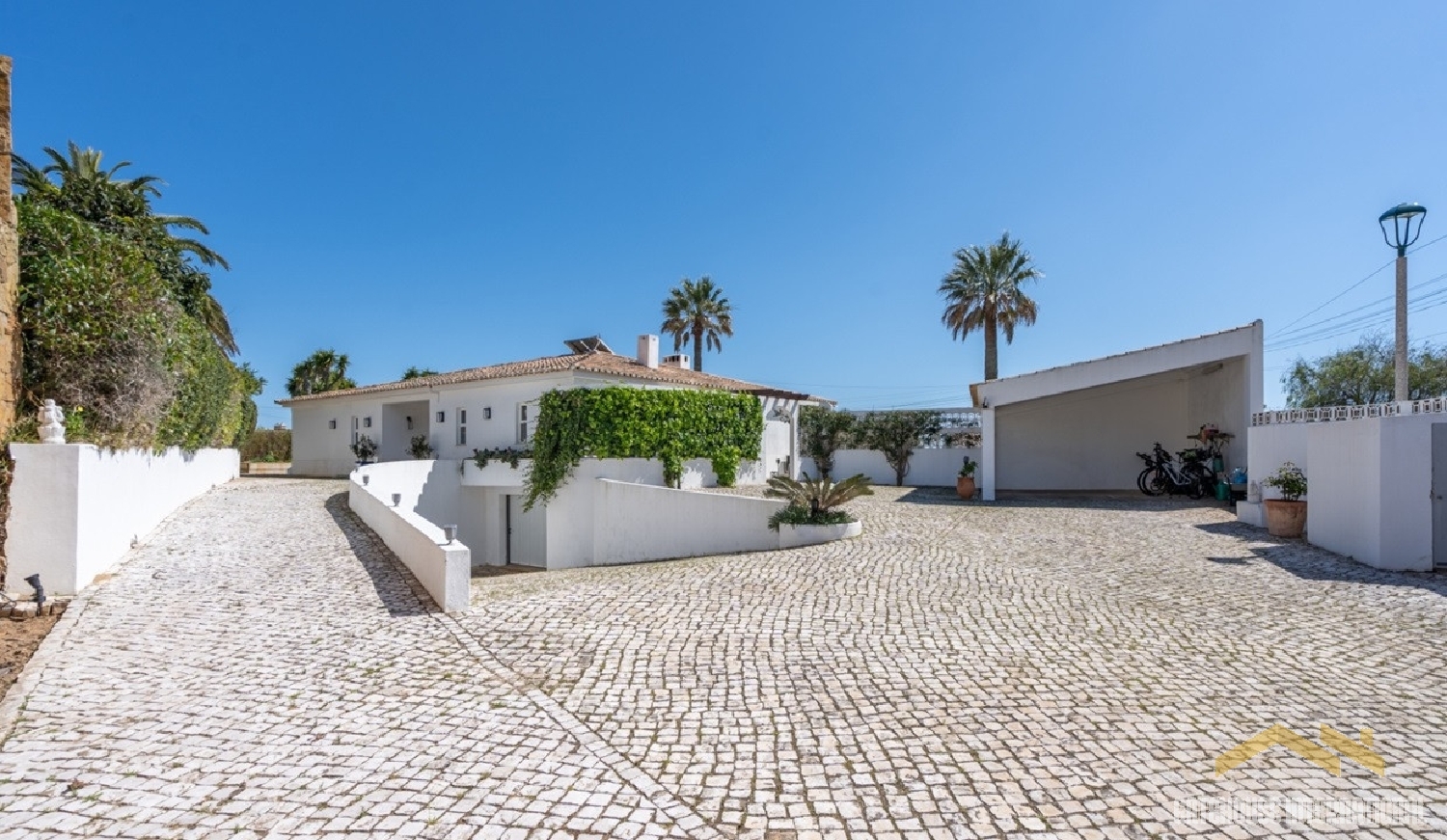 te koop huis Almancil Loulé 3
