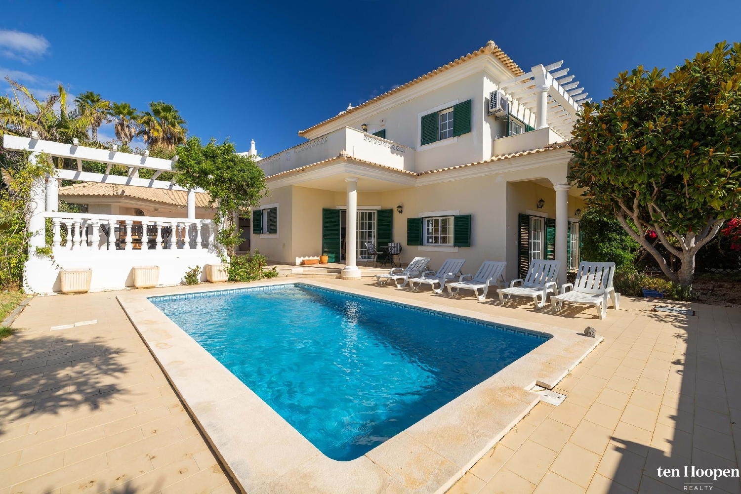  for sale villa Lagos Lagos 1