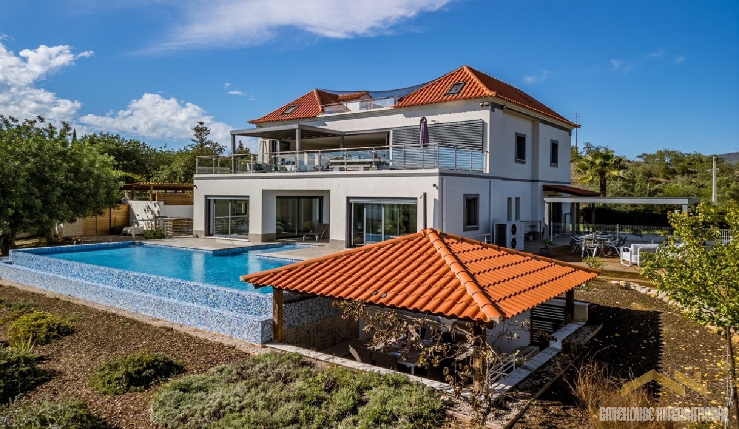 köpa hus Moncarapacho Olhão 1