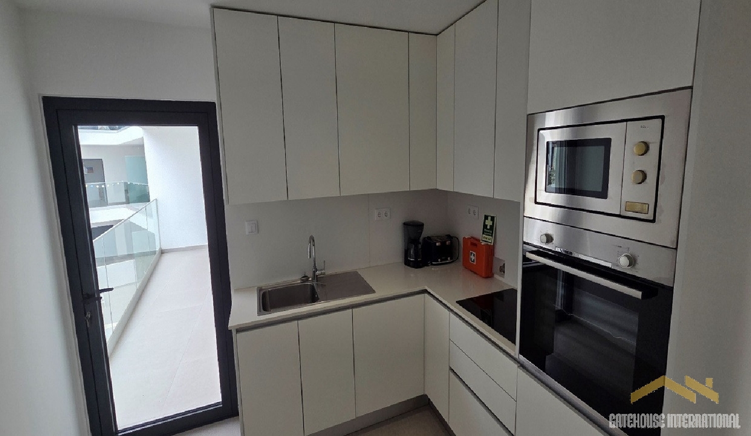  köpa hus Olhos de Água Sines 8