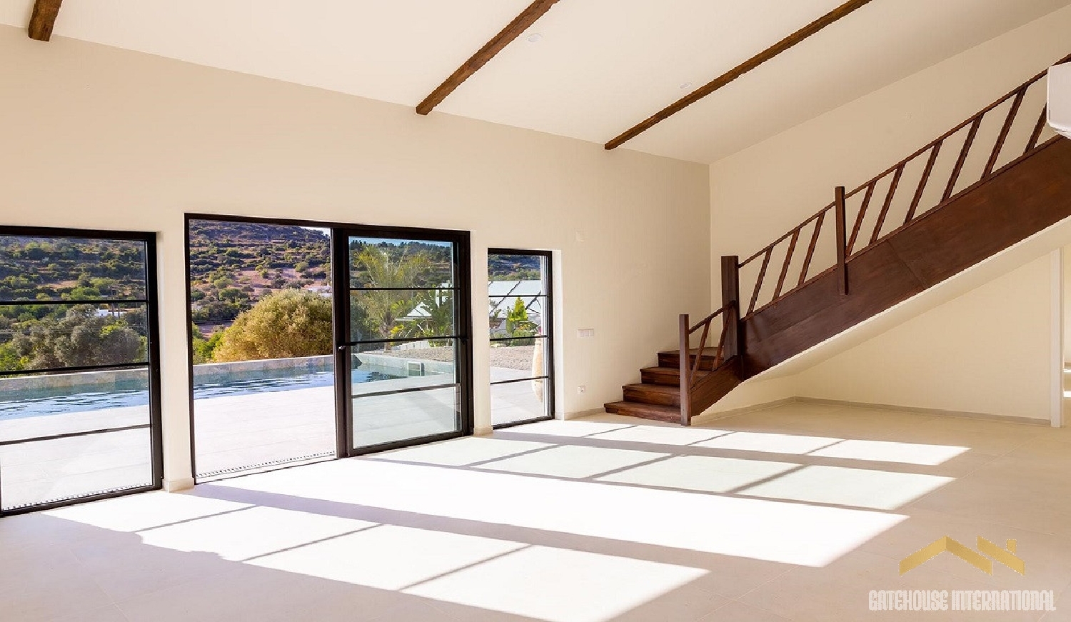 köpa hus Santa Bárbara de Nexe Faro 8