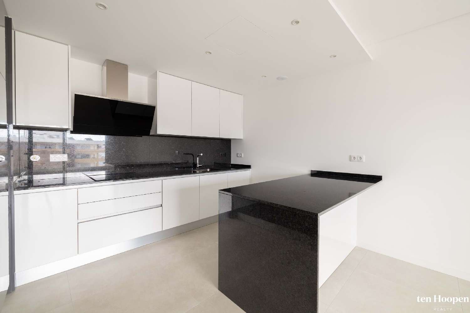  te koop appartement Lagos Lagos 6