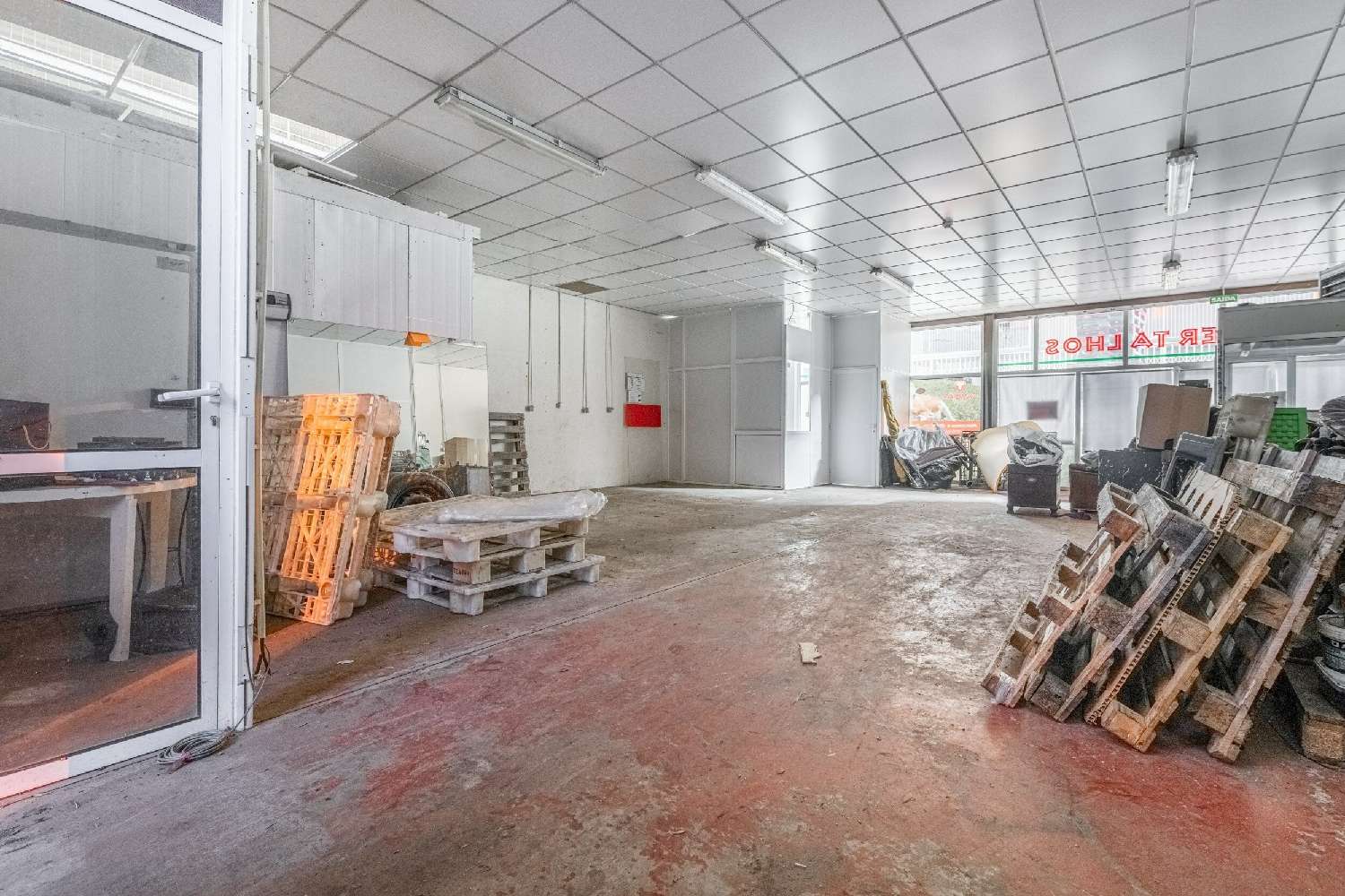  te koop winkel Vilarinho das Cambas Vila Nova De Famalicão 6