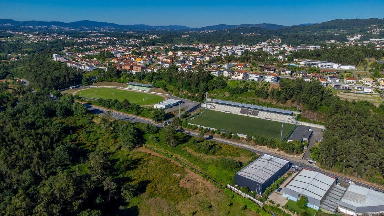  te koop terrein Sabariz Vila Verde 4