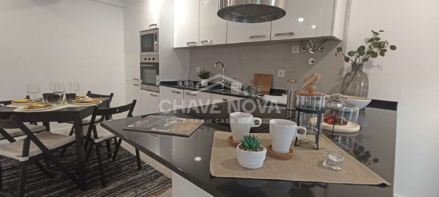  te koop appartement Carnide Pombal 1