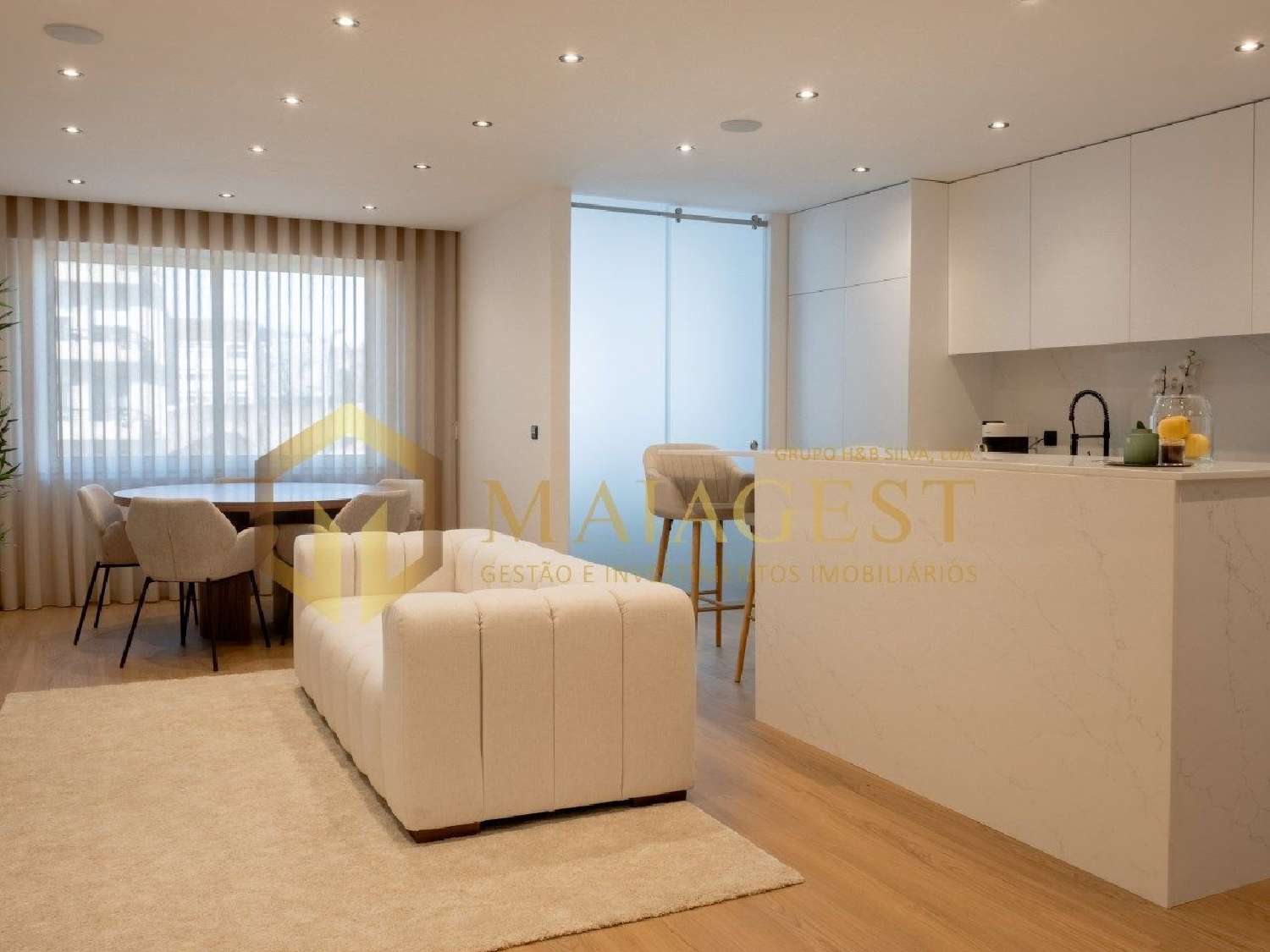  à venda apartamento Sobreira Paredes 1