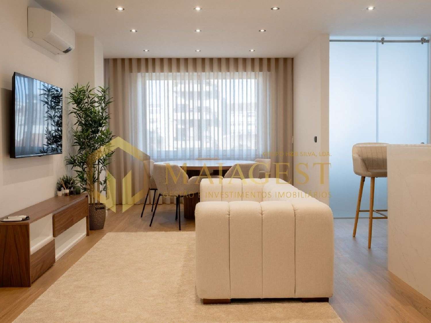  à venda apartamento Sobreira Paredes 2