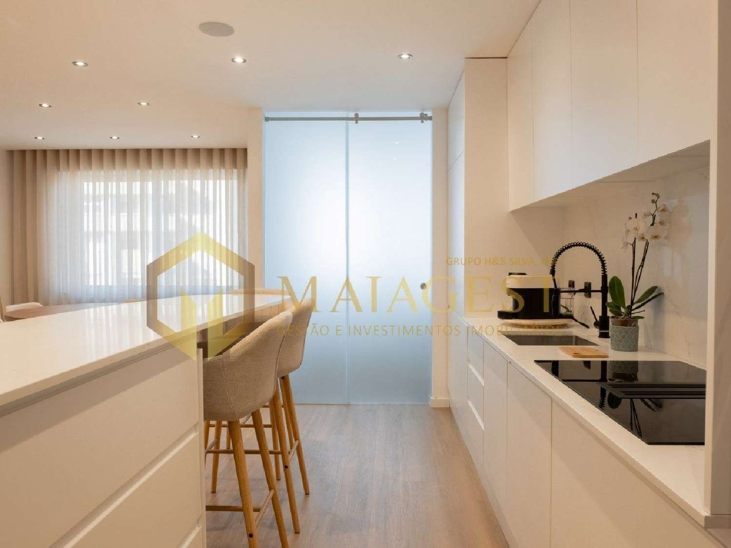  à venda apartamento Sobreira Paredes 3
