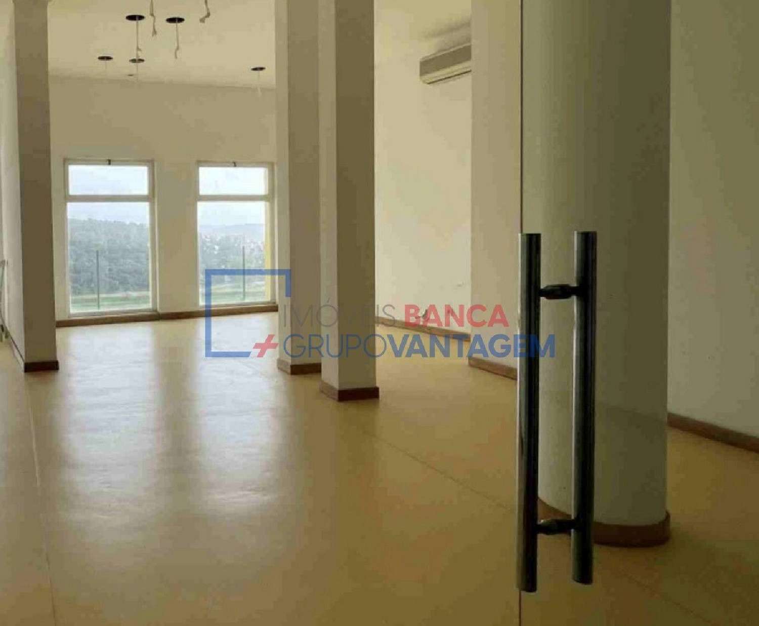  te koop huis Carnaxide Oeiras 3