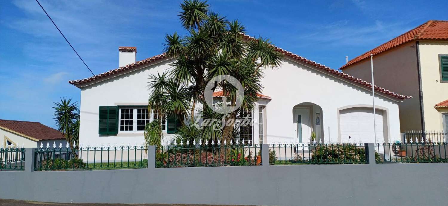  te koop huis Santo António Nordeste 3