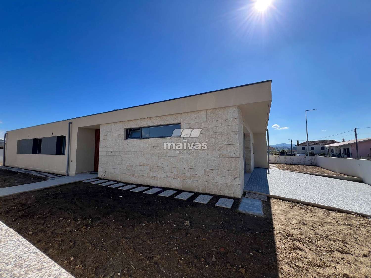  te koop huis Soutelo Vila Verde 3