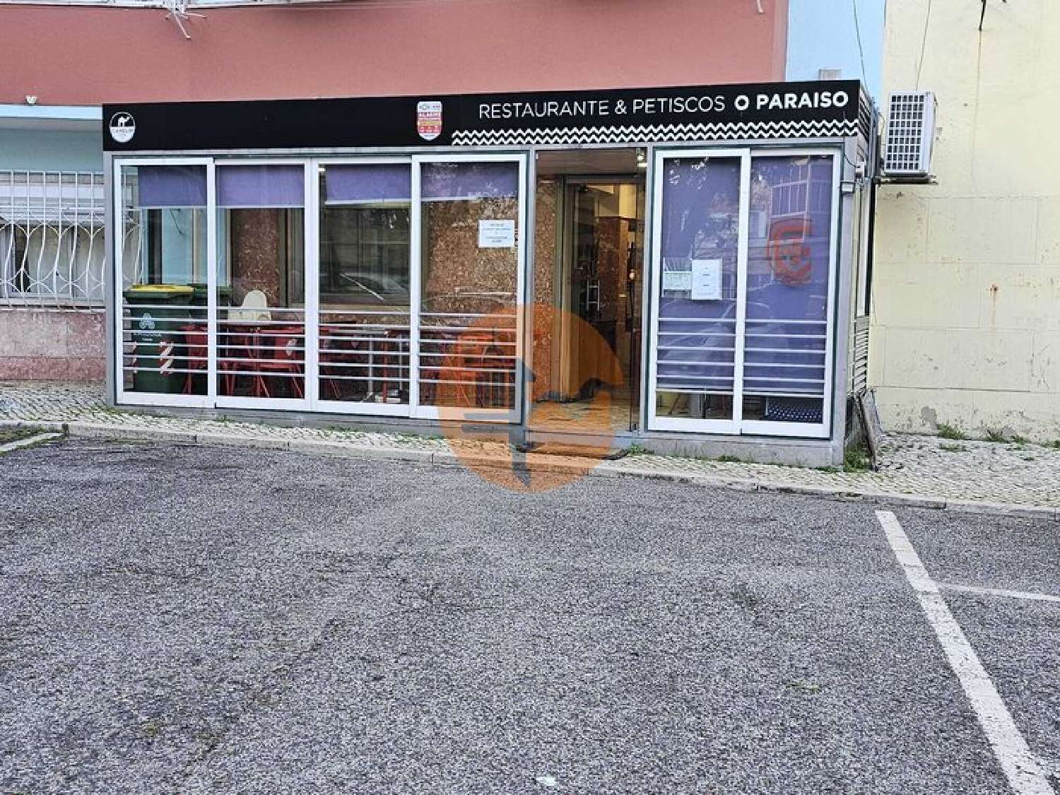  à venda loja Amadora Amadora 3