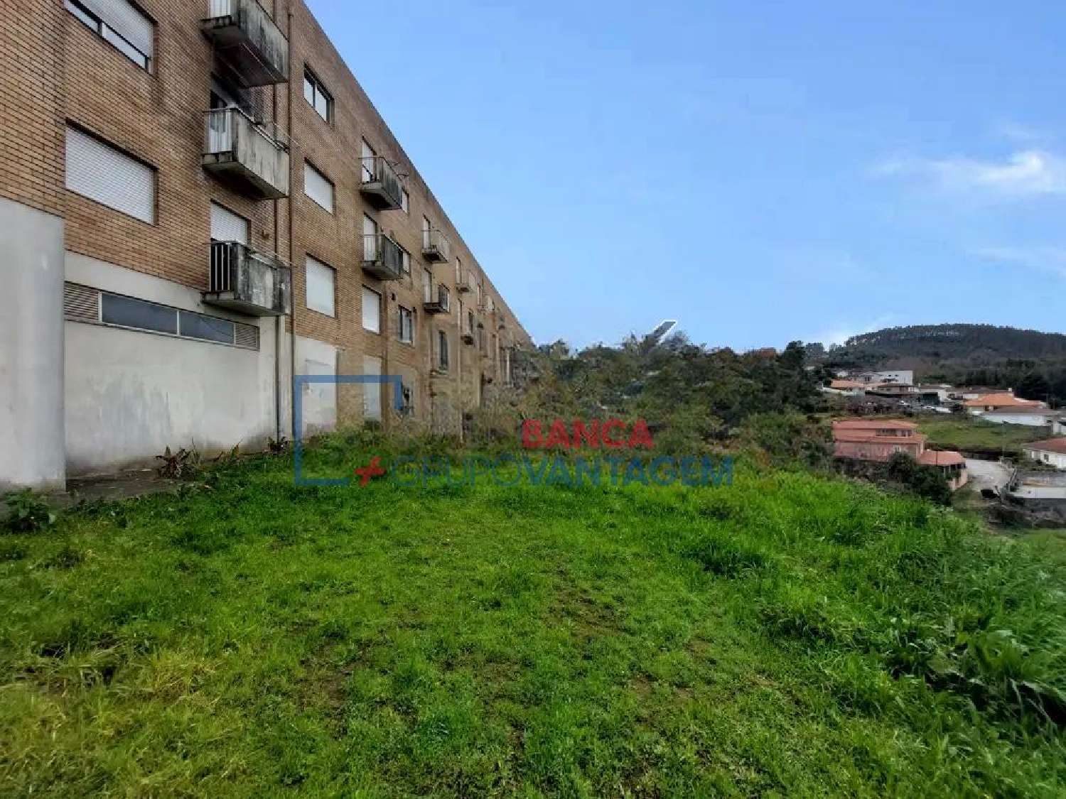  te koop terrein Louredo Paredes 2