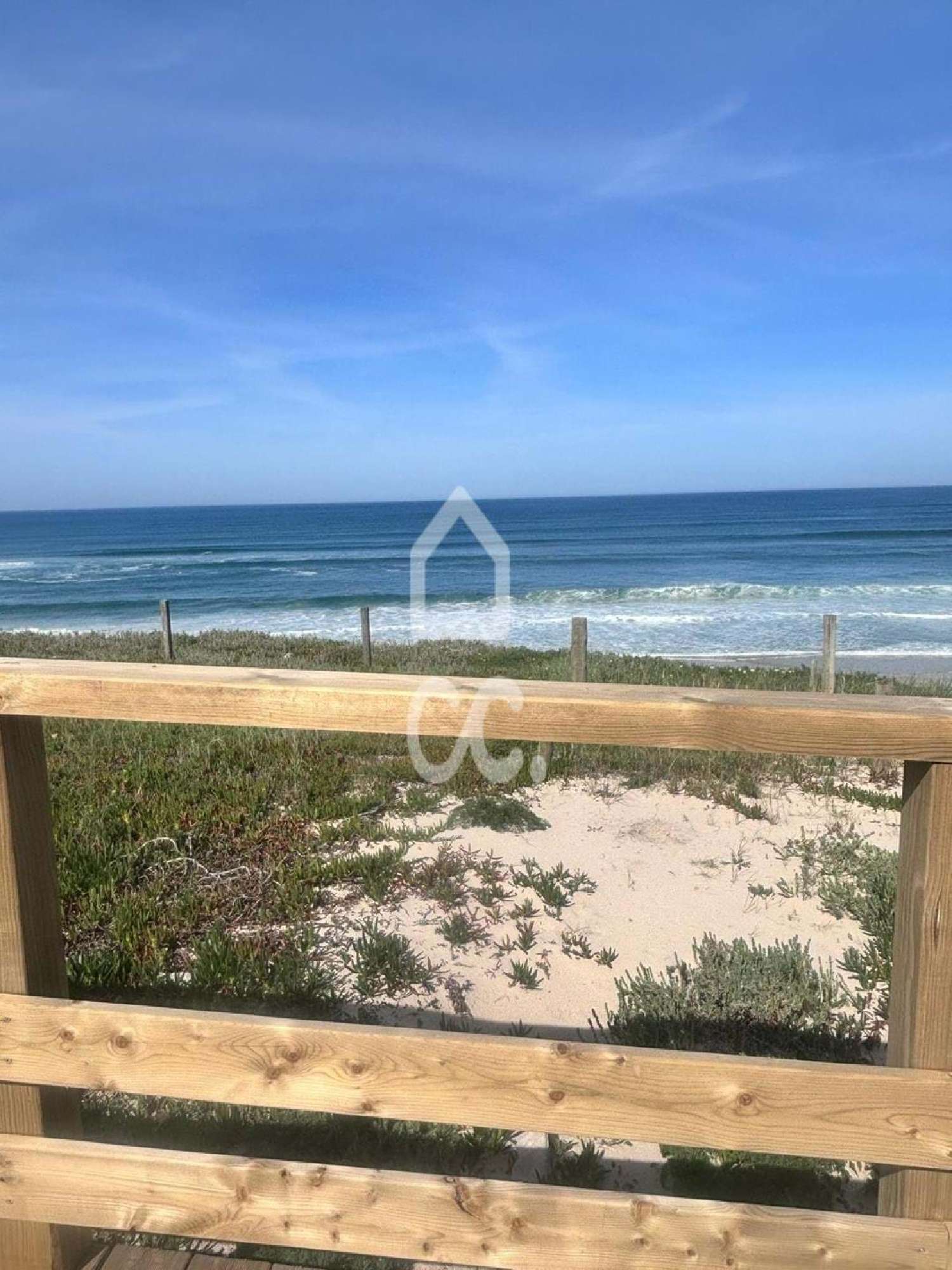  te koop bedrijfsruimte/ kantoor Marinha Grande Marinha Grande 8