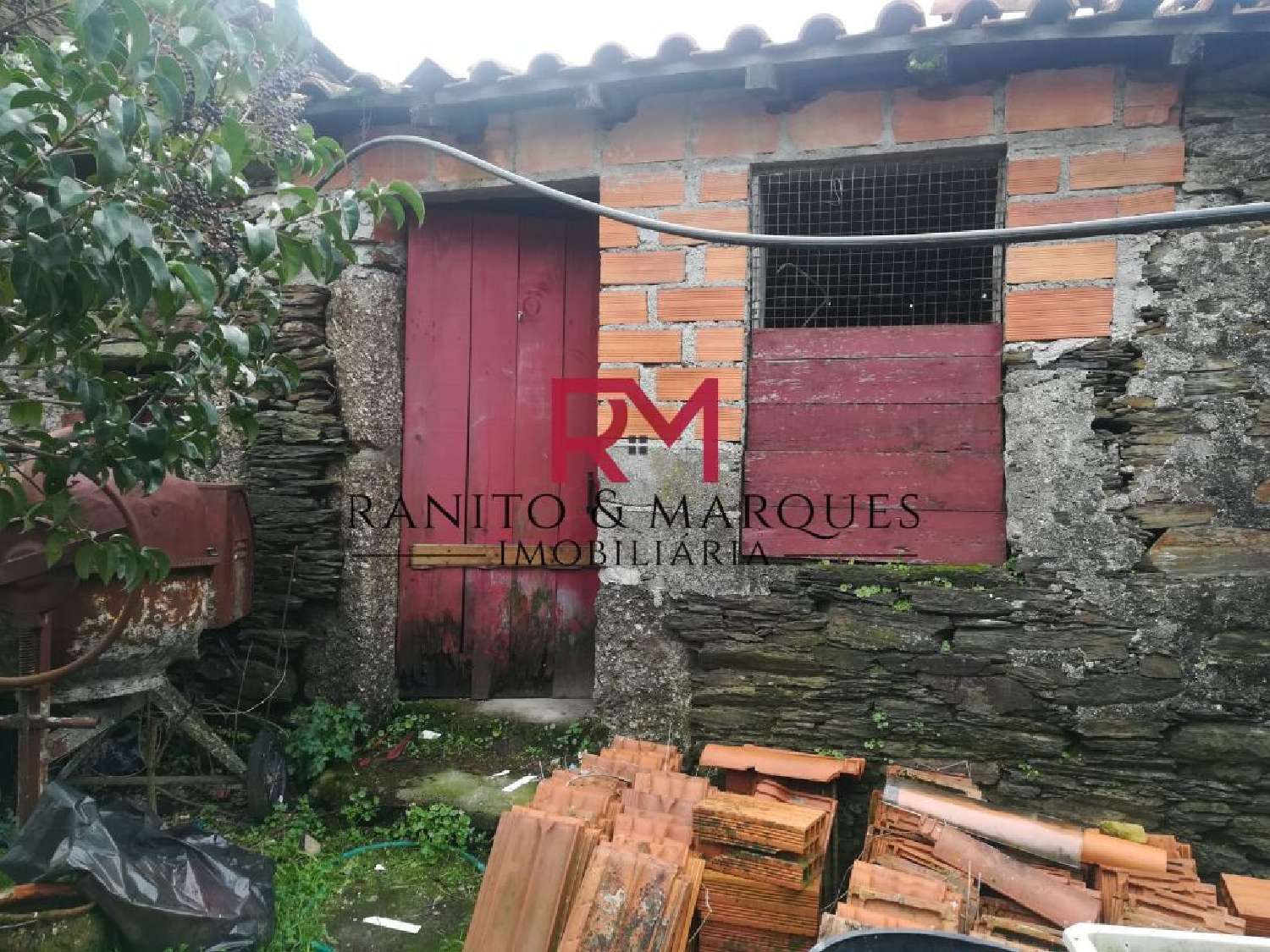  te koop huis Recarei Paredes 3