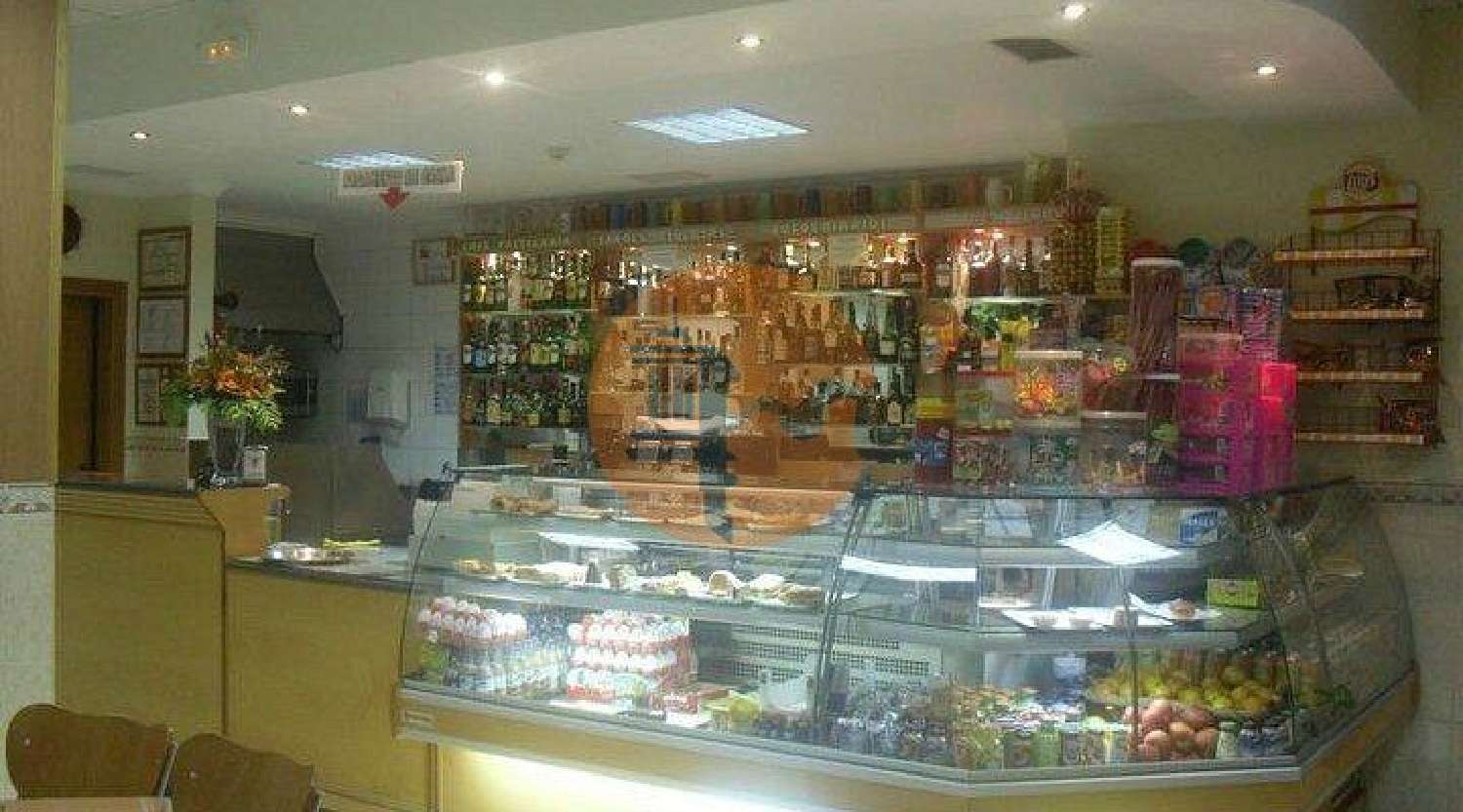  te koop winkel Quelfes Olhão 6