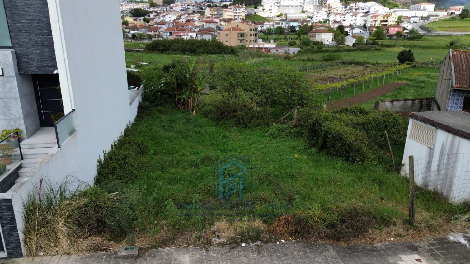  köpa tomt Baguim do Monte Gondomar 3