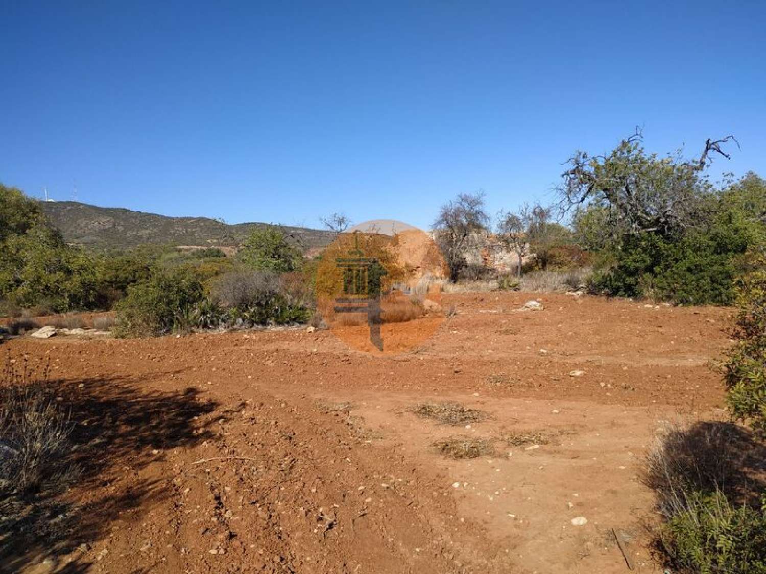  te koop terrein Quelfes Olhão 1