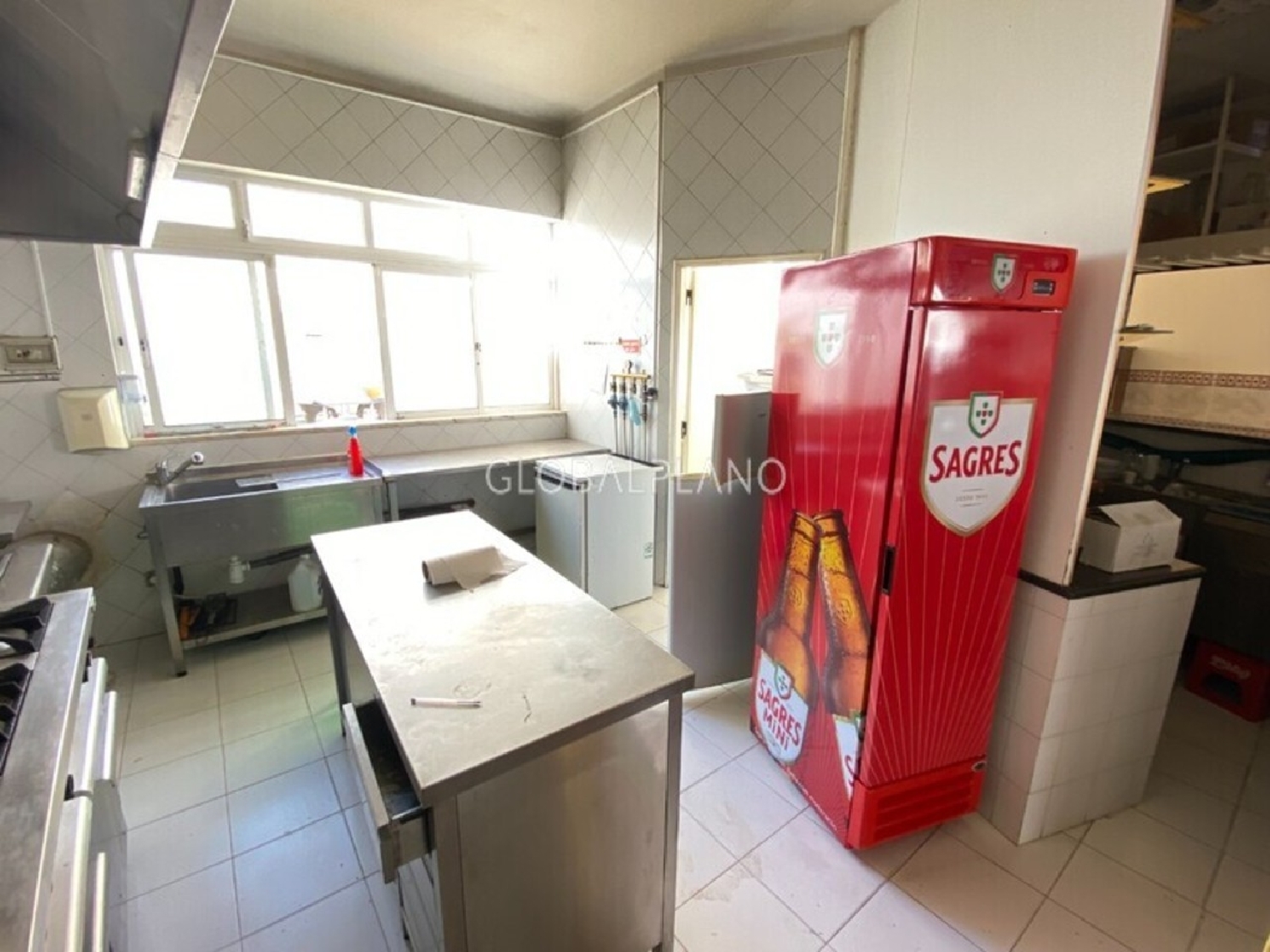  te koop bedrijfsruimte/ kantoor Alvor Portimão 7