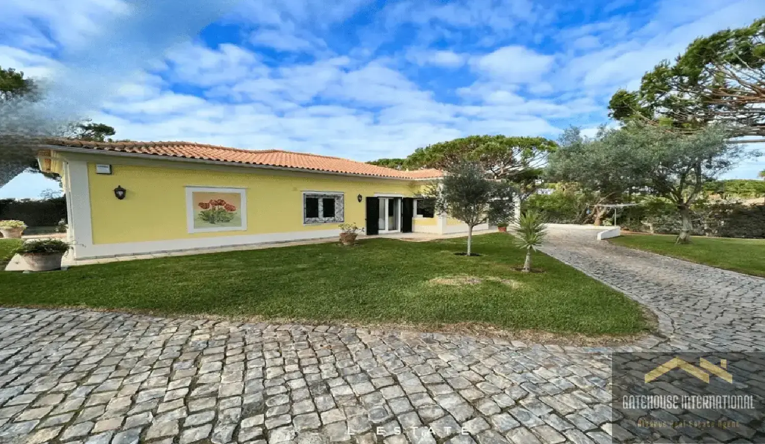 te koop huis Almancil Loulé 2