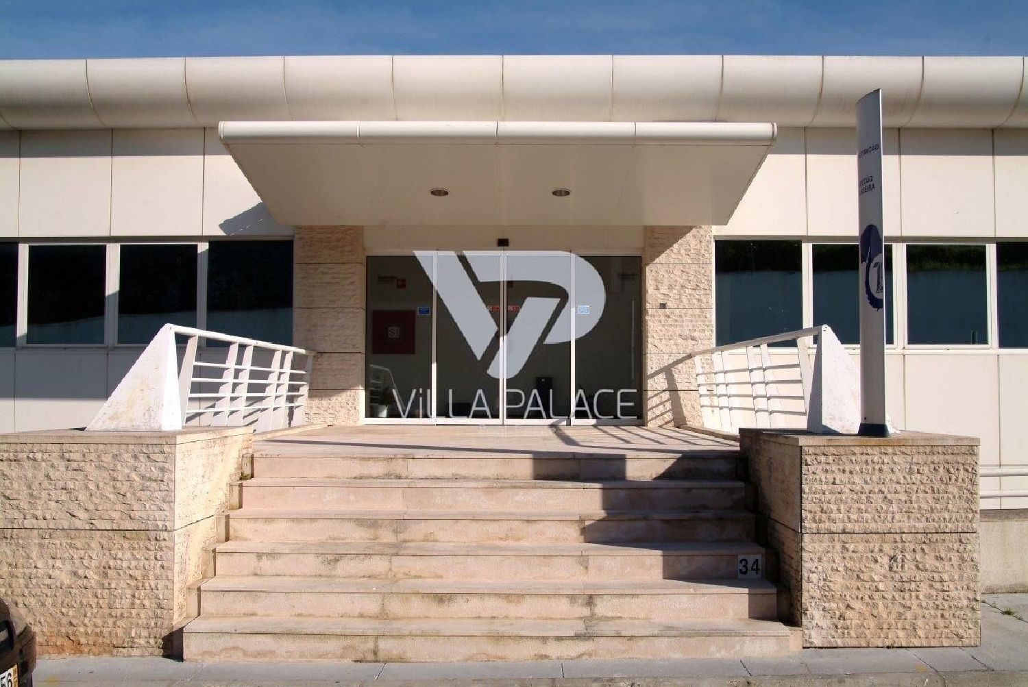  te koop huis Carnaxide Oeiras 2