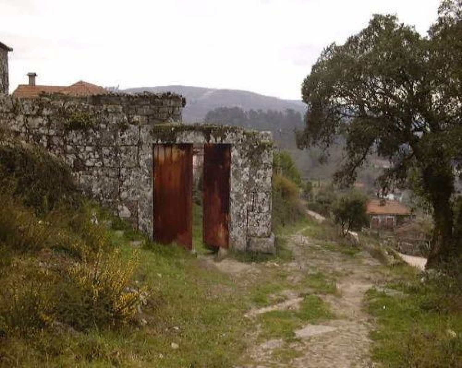  te koop huis Cossourado Paredes De Coura 1