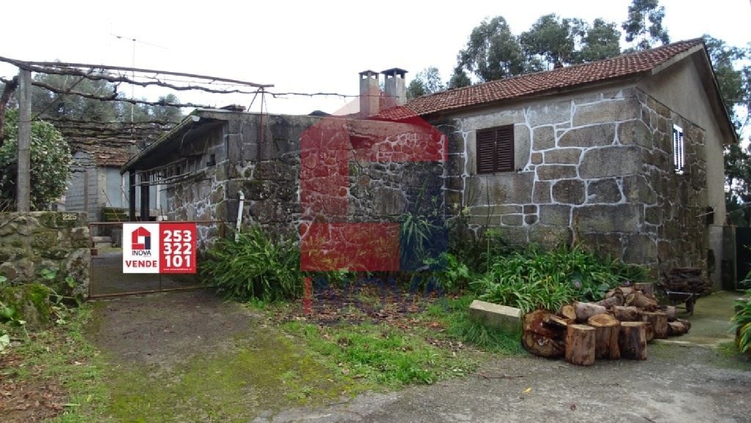  à vendre maison Dossãos Vila Verde 1