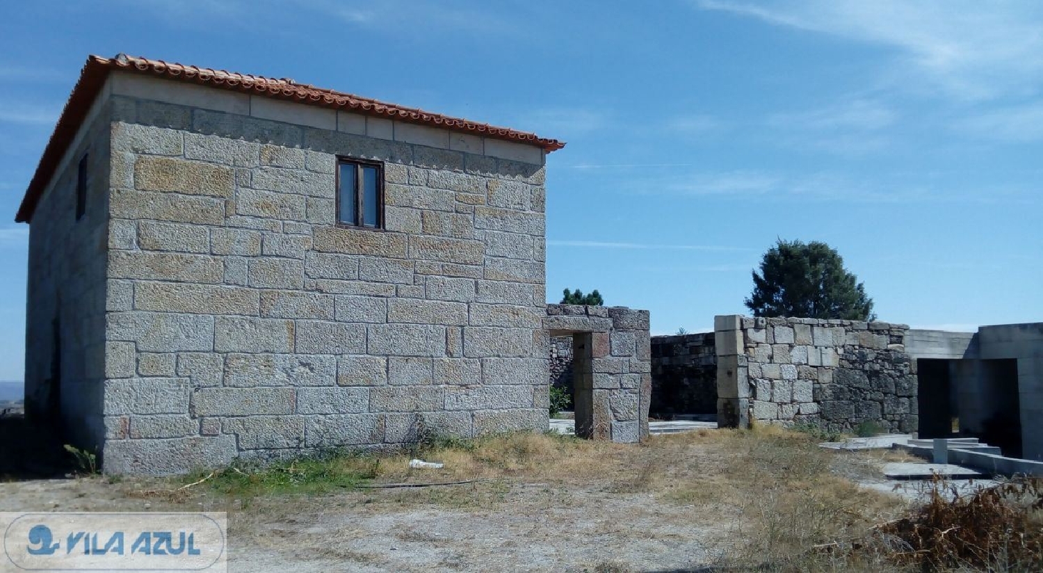 à venda casa Possacos Valpaços 2