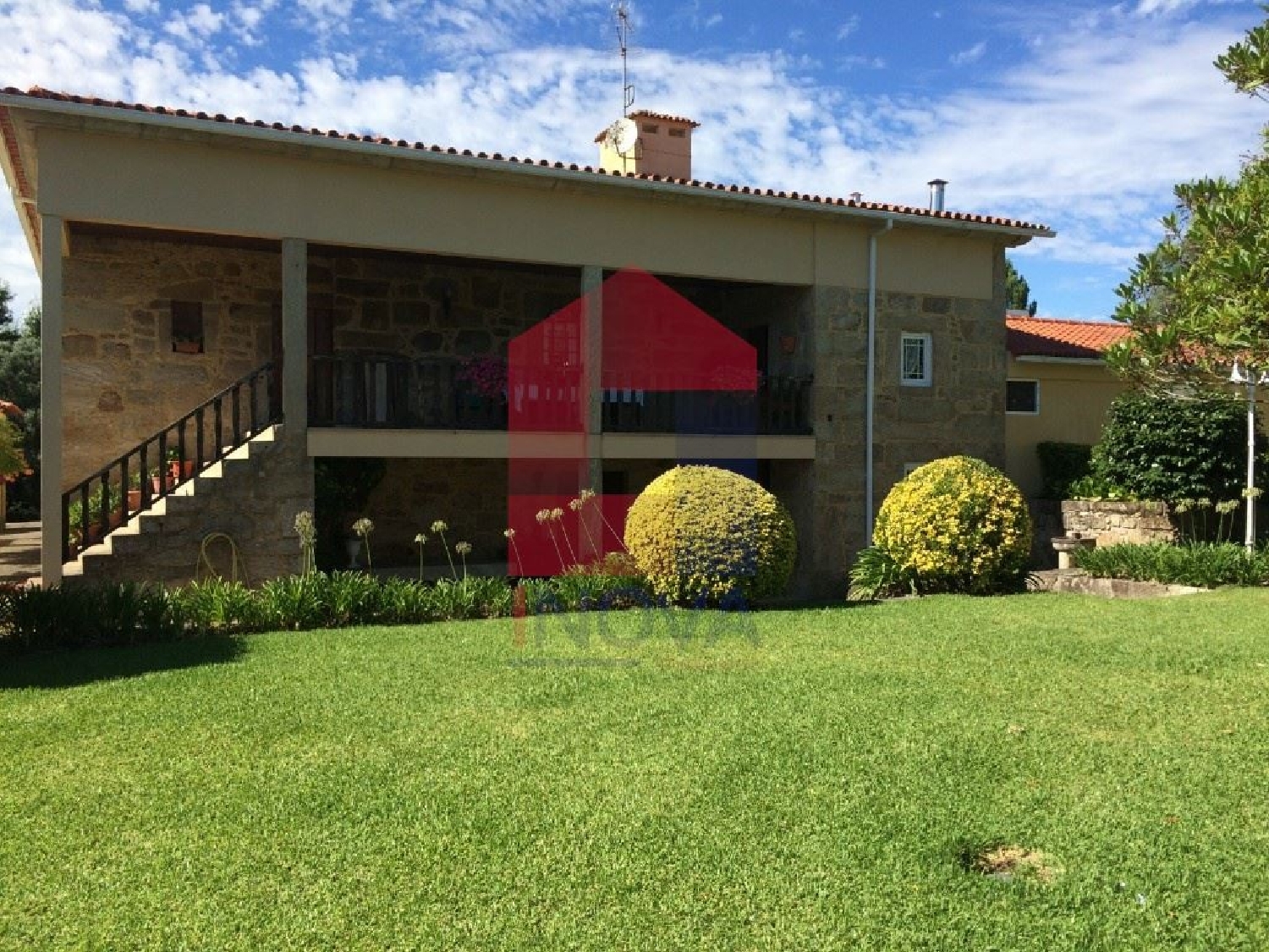 à venda casa Sabariz Vila Verde 2