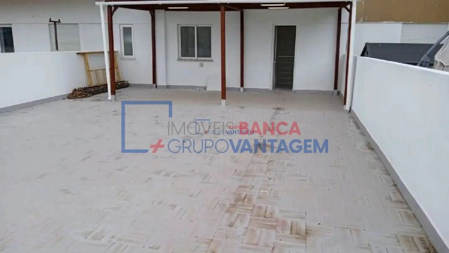  te koop huis Santo André Barreiro 2