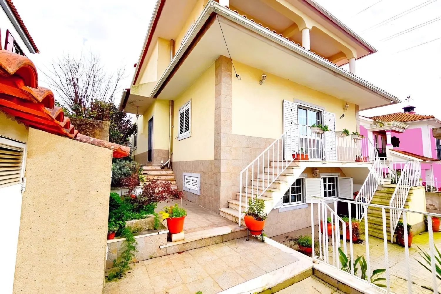 te koop huis Sobreda Almada 2
