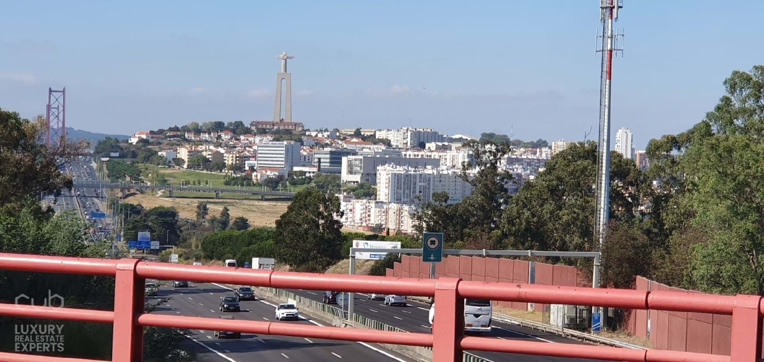  te koop terrein Almada Almada 3