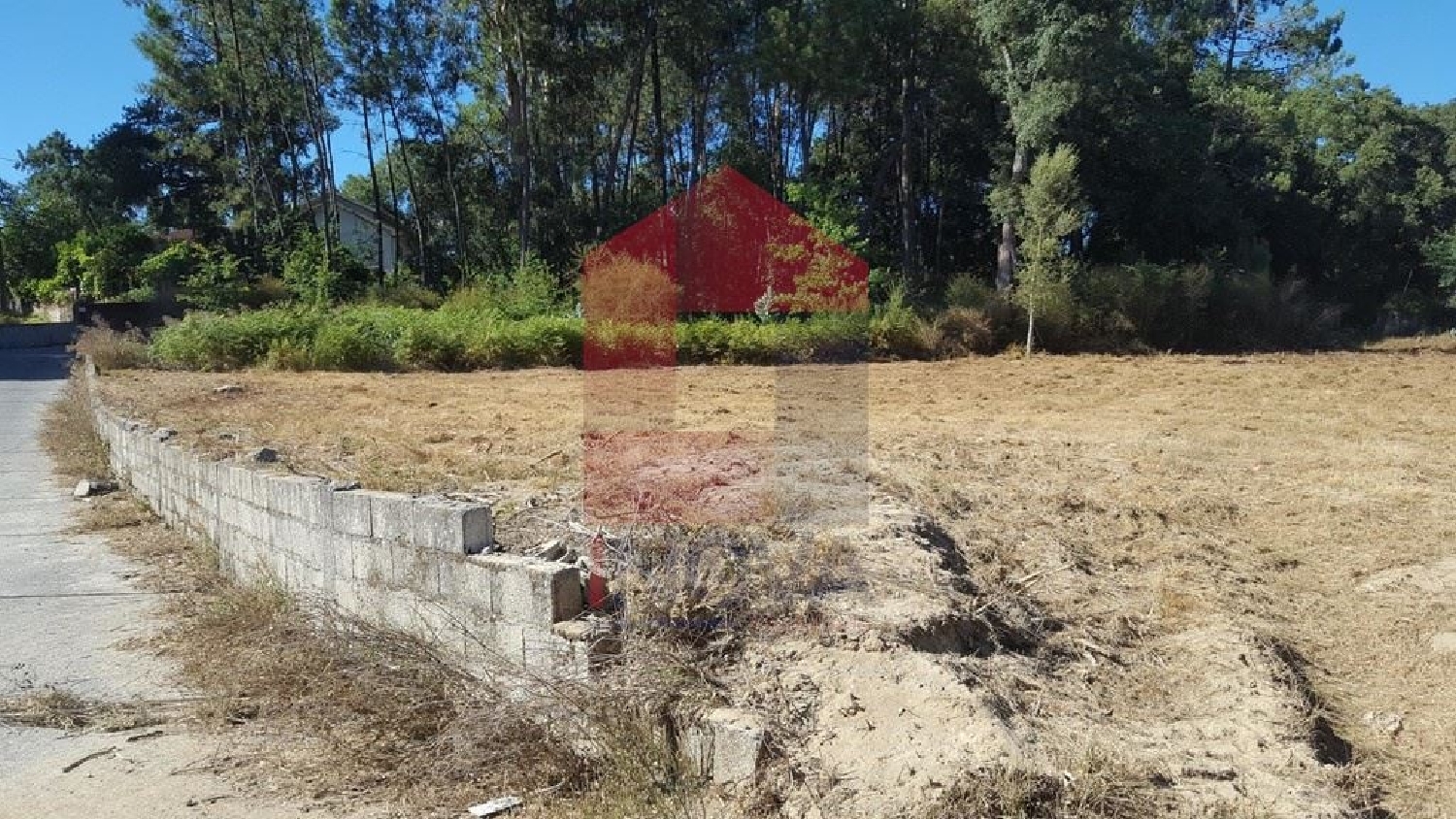te koop terrein Atiães Vila Verde 2