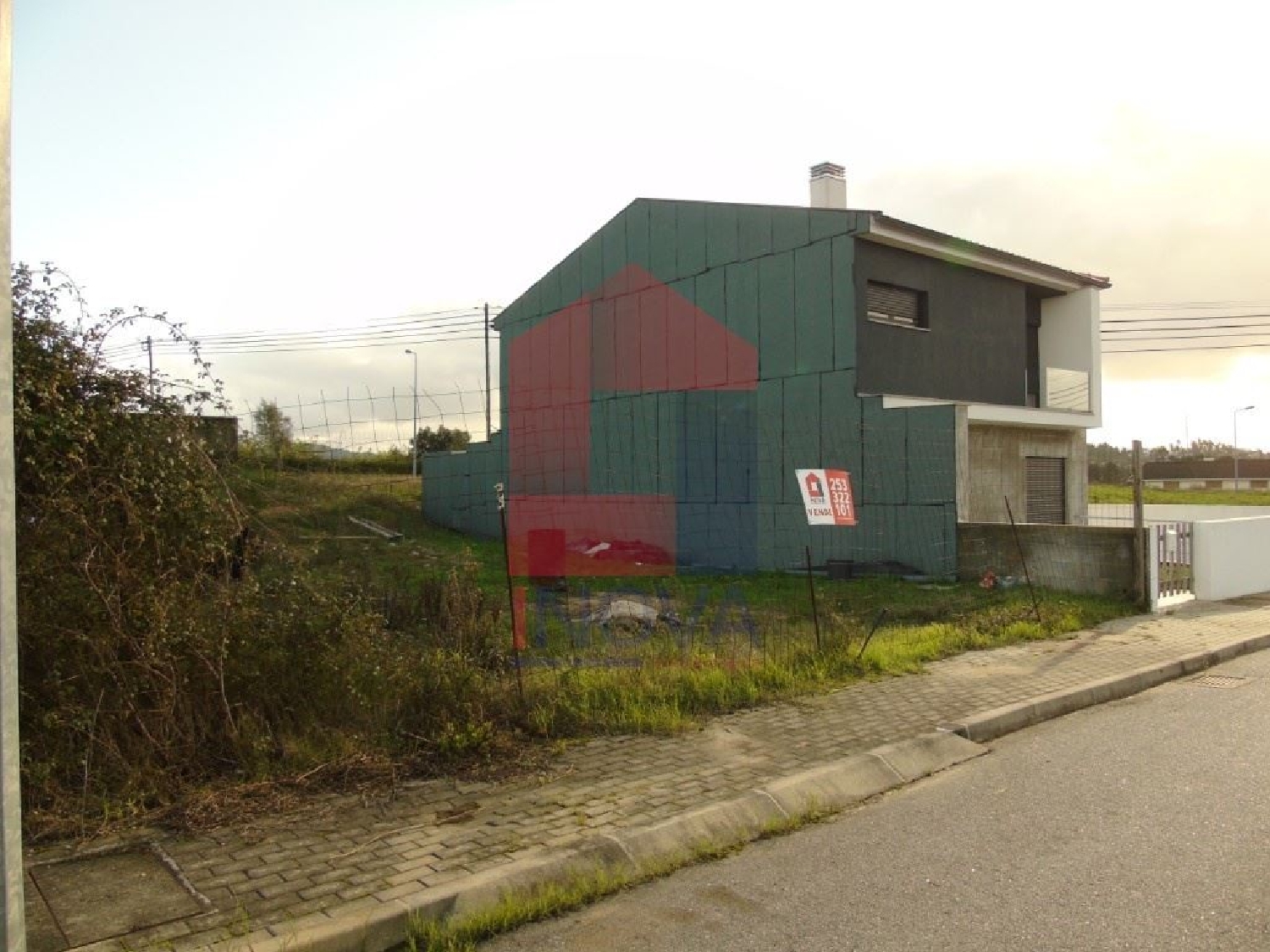 te koop terrein Cabanelas Vila Verde 2