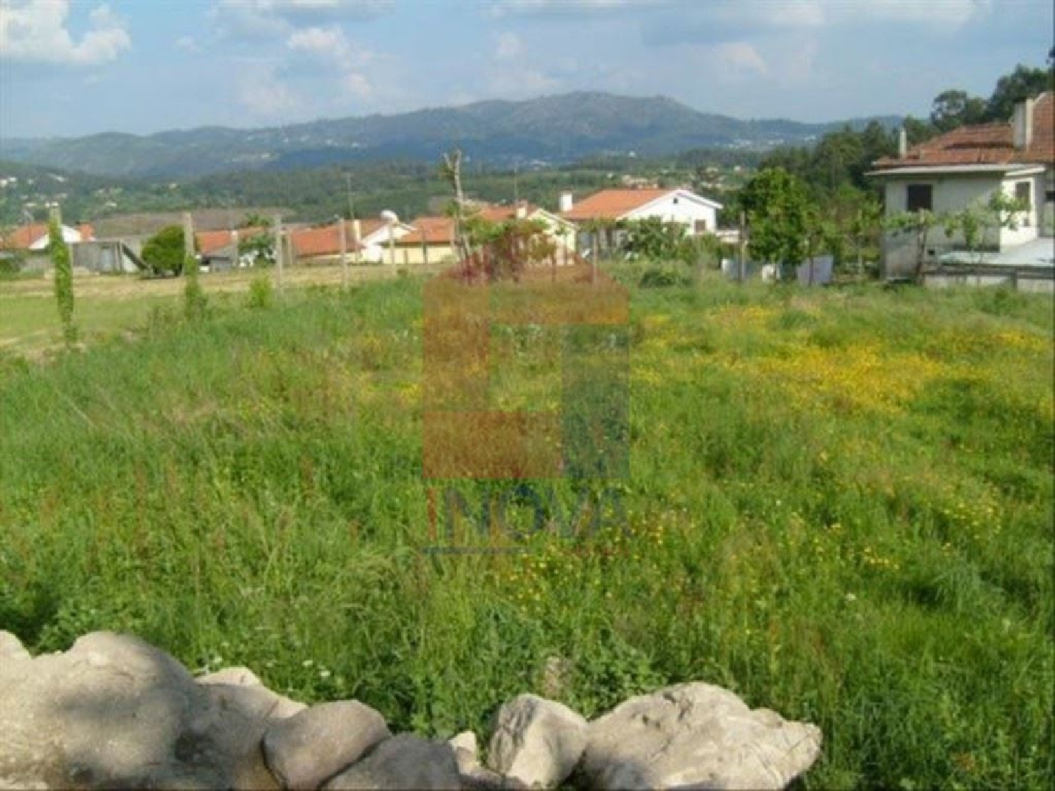 te koop terrein Castanheiro Vila Verde 3